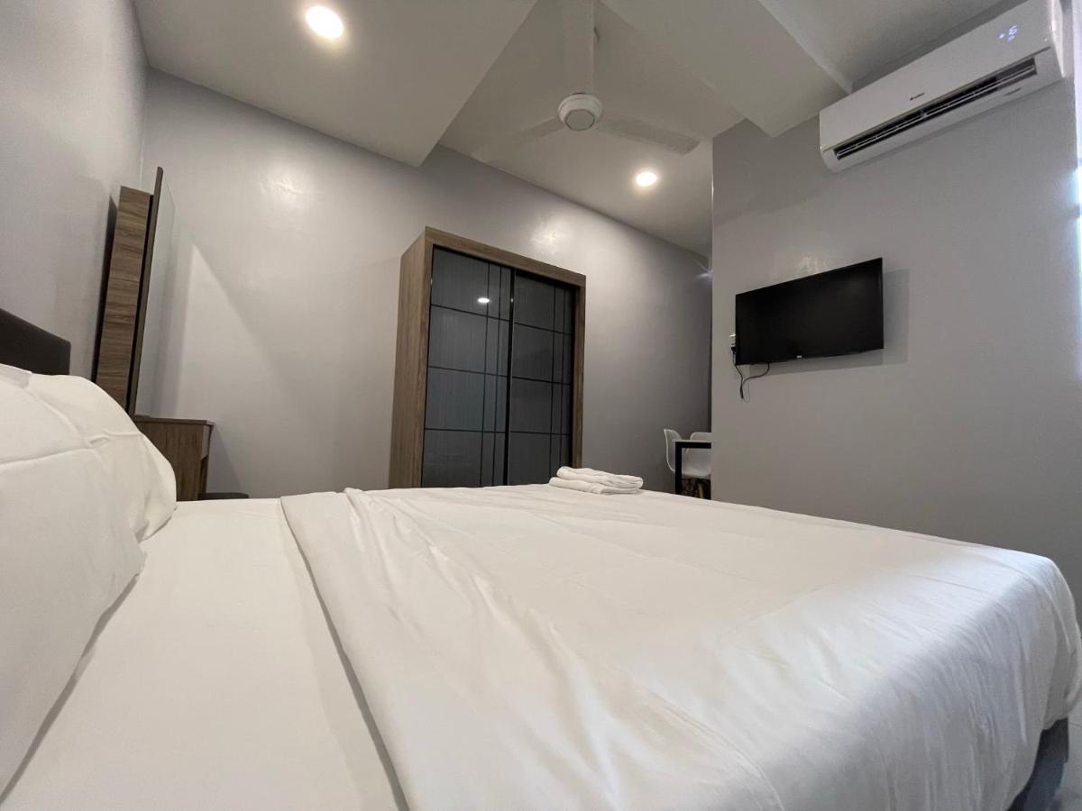 Reno Hotel ايبوه المظهر الخارجي الصورة