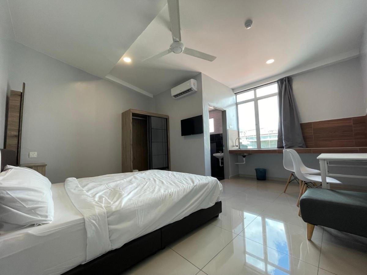Reno Hotel ايبوه المظهر الخارجي الصورة