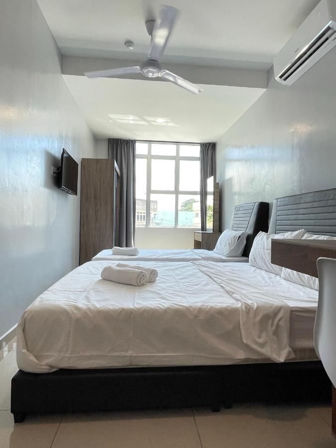 Reno Hotel ايبوه المظهر الخارجي الصورة