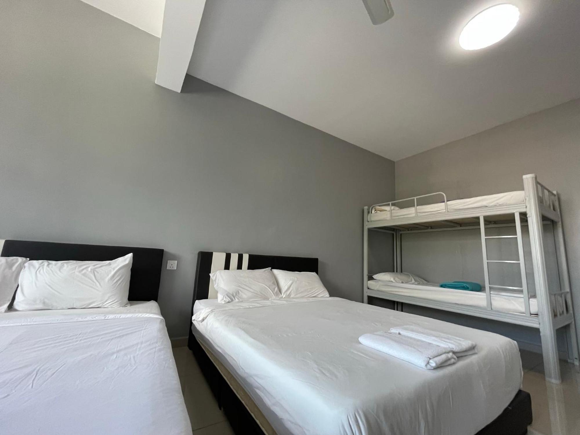Reno Hotel ايبوه المظهر الخارجي الصورة
