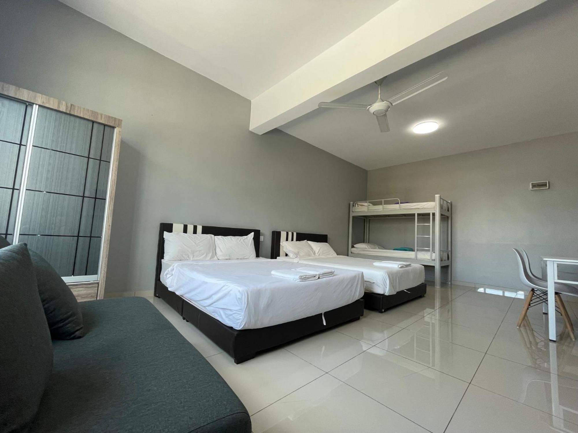 Reno Hotel ايبوه المظهر الخارجي الصورة