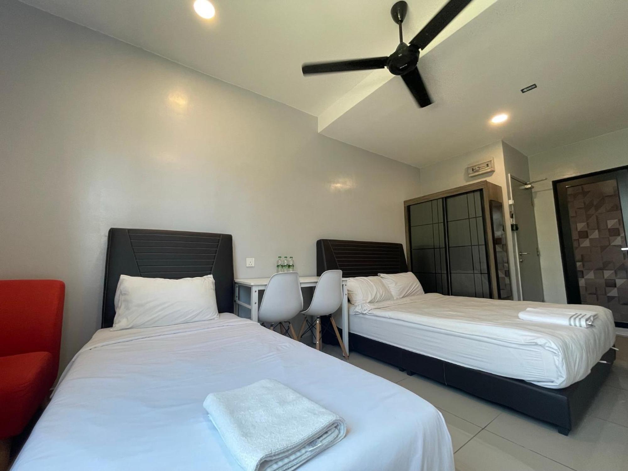 Reno Hotel ايبوه المظهر الخارجي الصورة